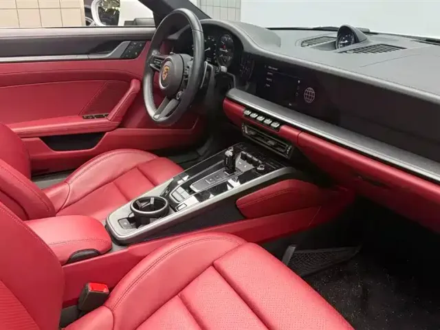 Porsche 911 — Фото автомобиля 11