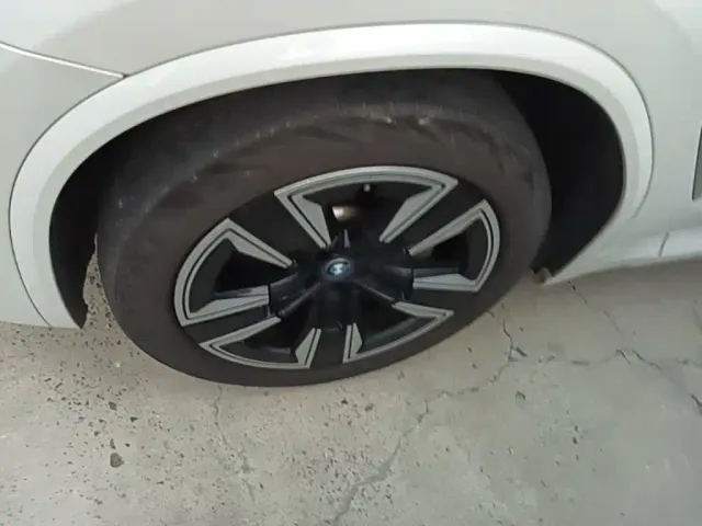 BMW iX3 — Фото автомобиля 22
