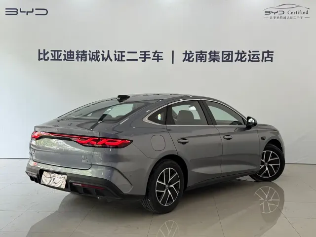 BYD Qin L — Фото автомобиля 12