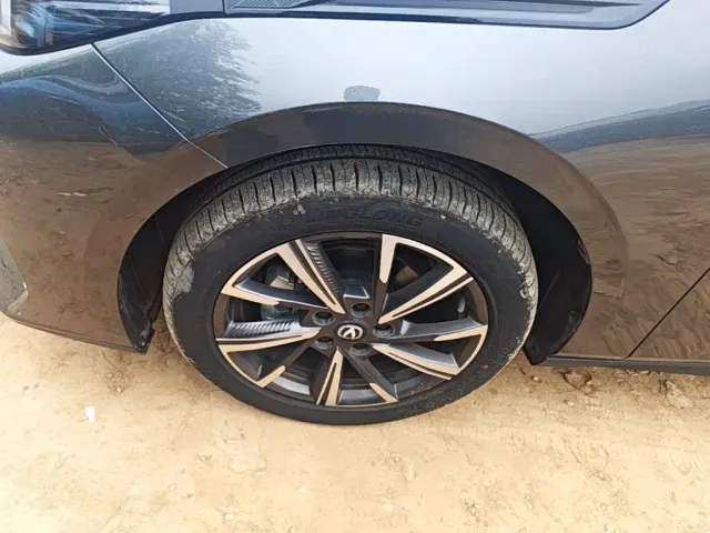 Changan Eado — Фото автомобиля 22