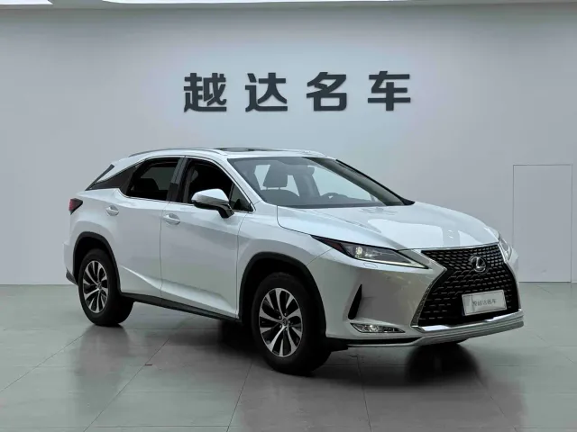 Lexus RX — Фото автомобиля 3