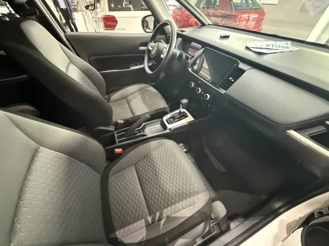 Honda Fit — Фото автомобиля 6