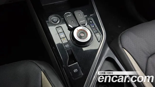 Kia Niro — Фото автомобиля 9
