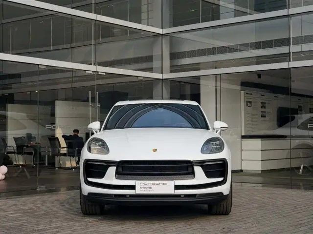 Porsche Macan — Фото автомобиля 5