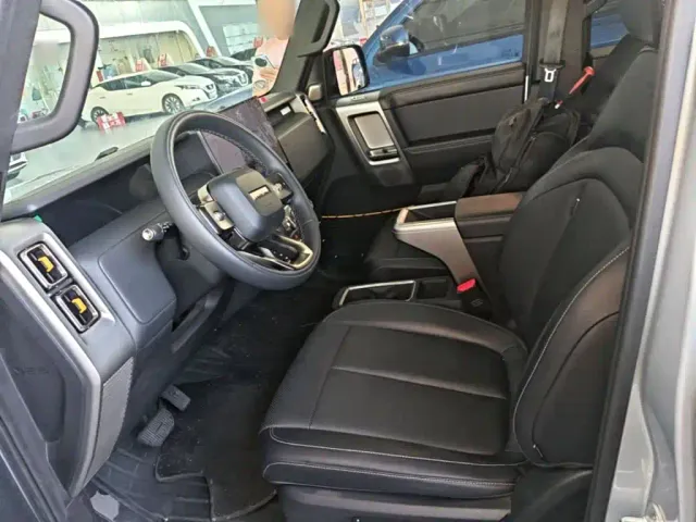 iCAR V23 — Фото автомобиля 14