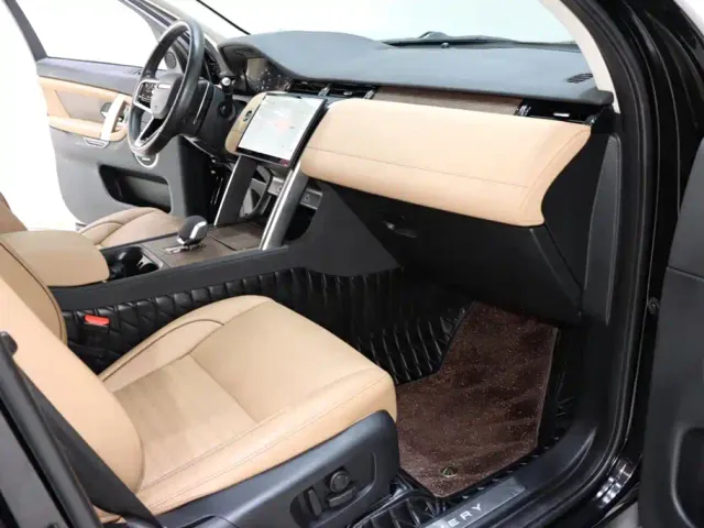 Land Rover Discovery Sport — Фото автомобиля 7