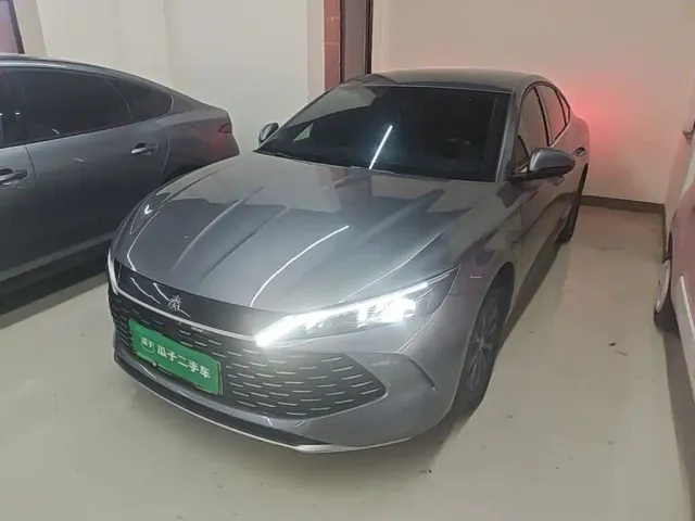 Фотография автомобиля — BYD Qin L