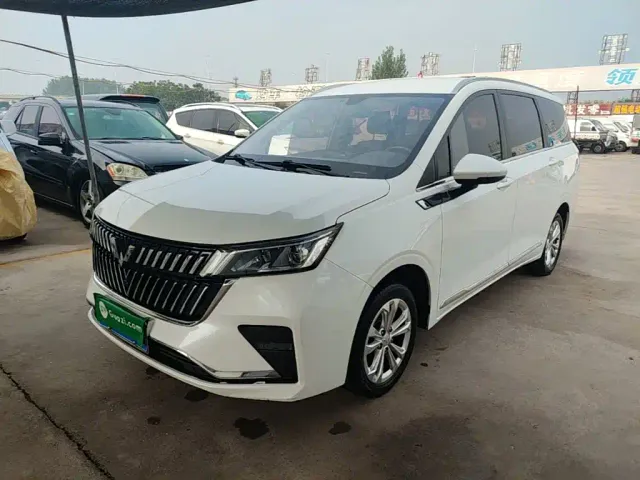 Фотография автомобиля — Wuling Jiachen