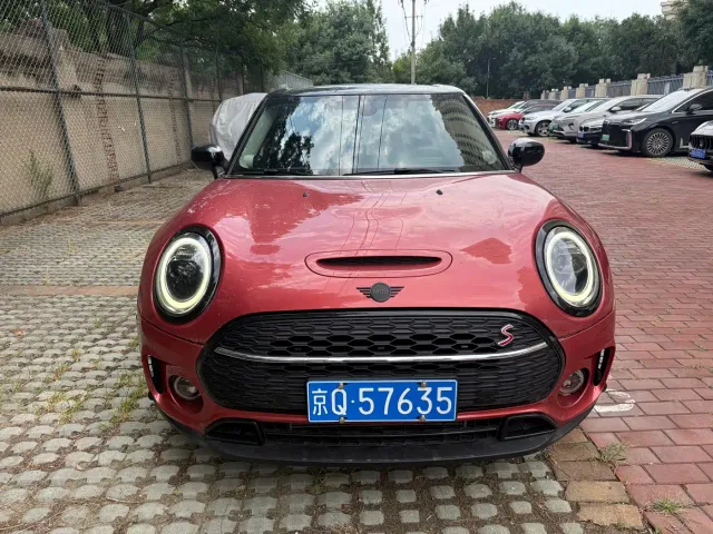 MINI Clubman — Фото автомобиля 3