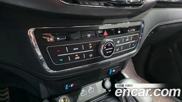KG_Mobility_Ssangyong Rexton Новый Rexton Sport Дизель 2.2 4WD — Фото автомобиля 17