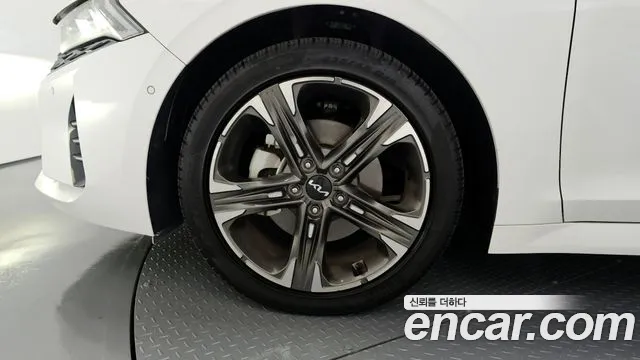 Kia K5 Signature — Фото автомобиля 5