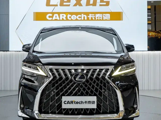 Lexus LM — Фото автомобиля 2