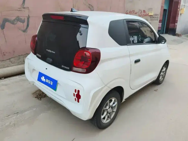 Roewe Clever — Фото автомобиля 3