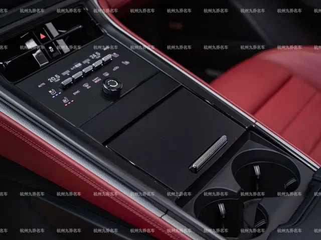 Porsche Panamera — Фото автомобиля 17