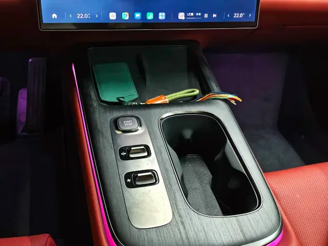 Xiaomi SU7 — Фото автомобиля 6