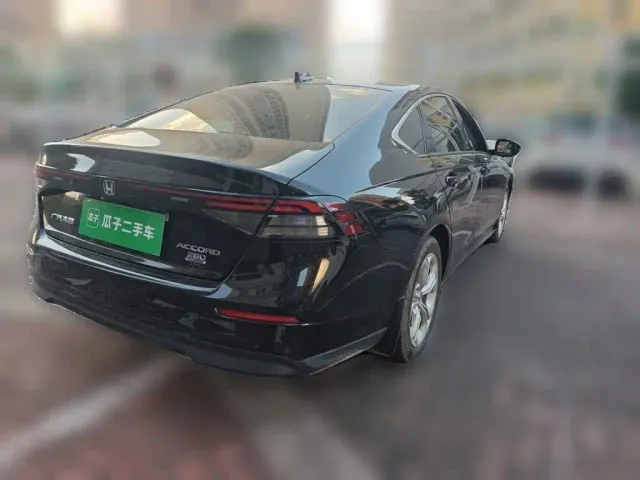 Honda Accord — Фото автомобиля 4