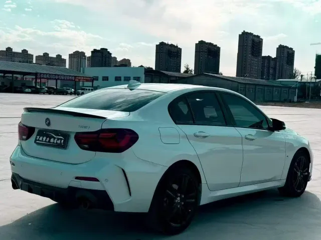 BMW 1 Series — Фото автомобиля 9