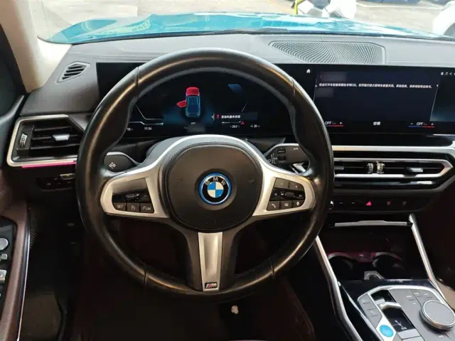 BMW i3 — Фото автомобиля 3