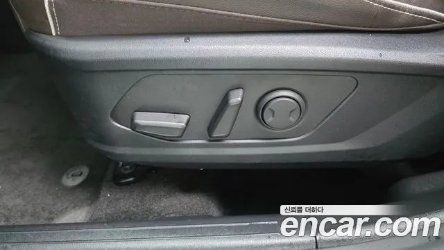 Hyundai Tucson Tucson (NX4) Бензин 1.6 турбо 2WD — Фото автомобиля 28