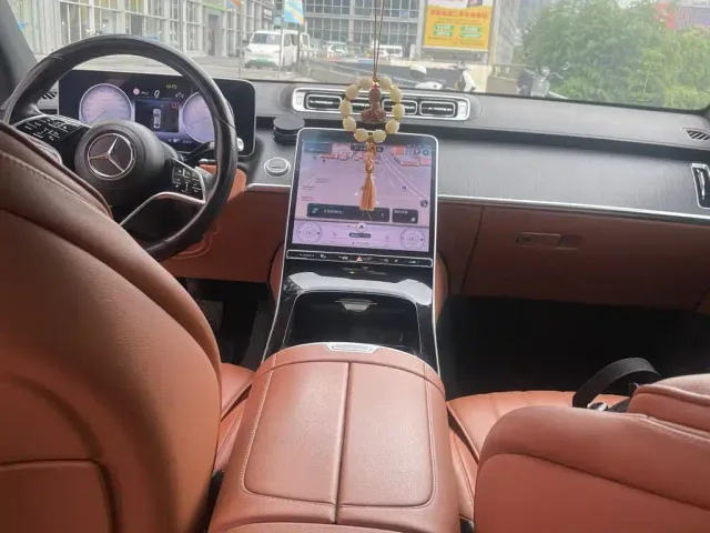 Mercedes-Benz S-Class — Фото автомобиля 8