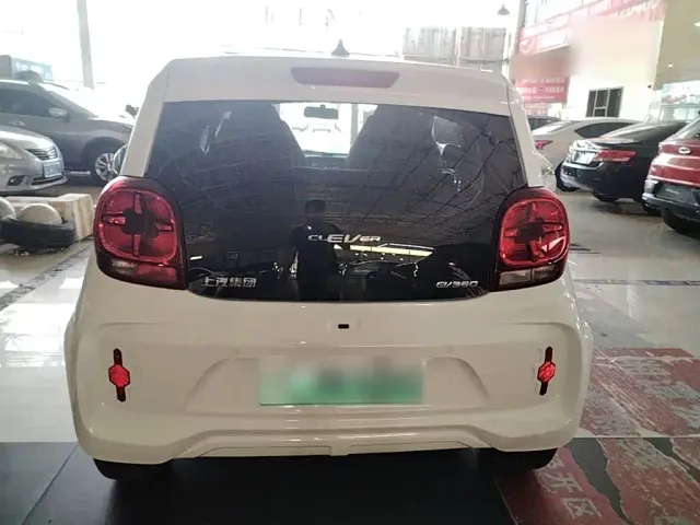 Roewe Clever — Фото автомобиля 5