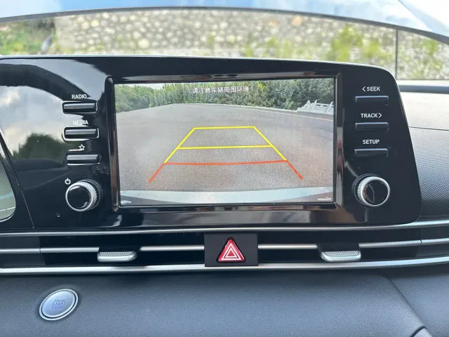 Hyundai Elantra — Фото автомобиля 15