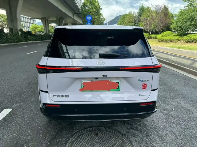 Toyota BoZhi 3X — Фото автомобиля 5