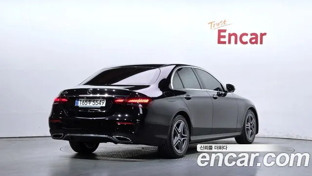 Фотография автомобиля — Mercedes-Benz E-Class W213