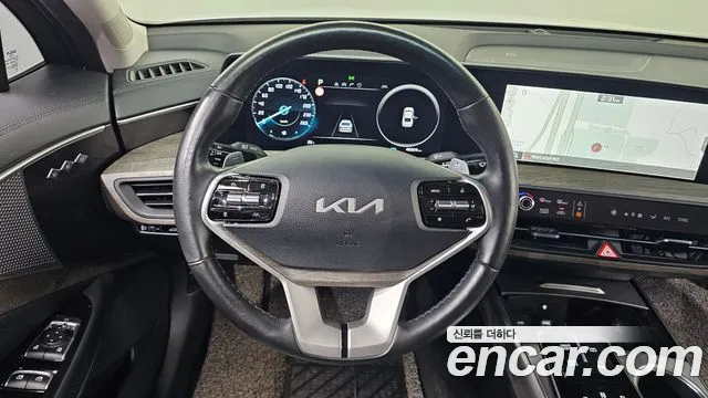 Kia K8 — Фото автомобиля 12