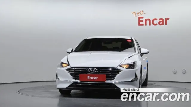 Hyundai Sonata Sonata (DN8) 2.0 LPG(Для проката) — Фото автомобиля 3