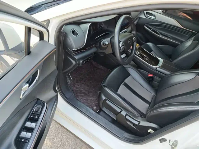 GAC Aion S — Фото автомобиля 15