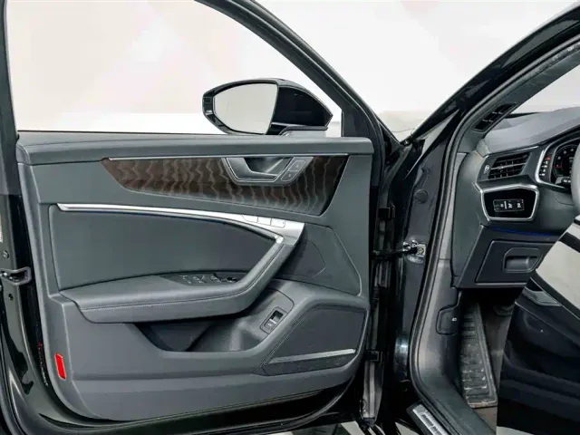 Audi A6L — Фото автомобиля 16