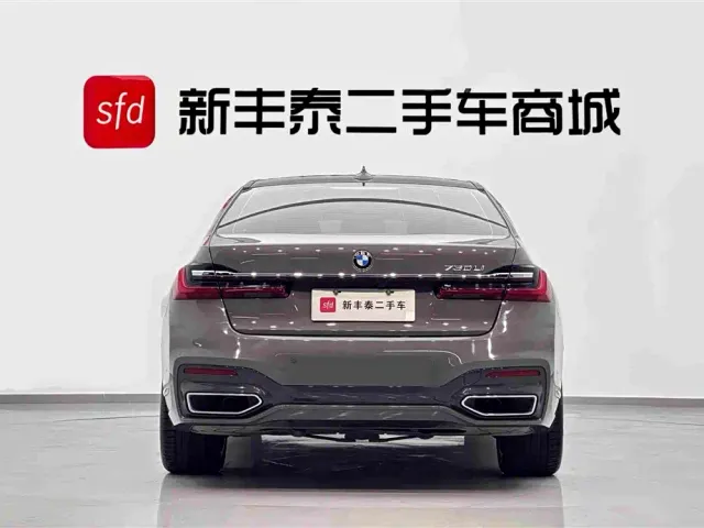 BMW 7 Series — Фото автомобиля 7