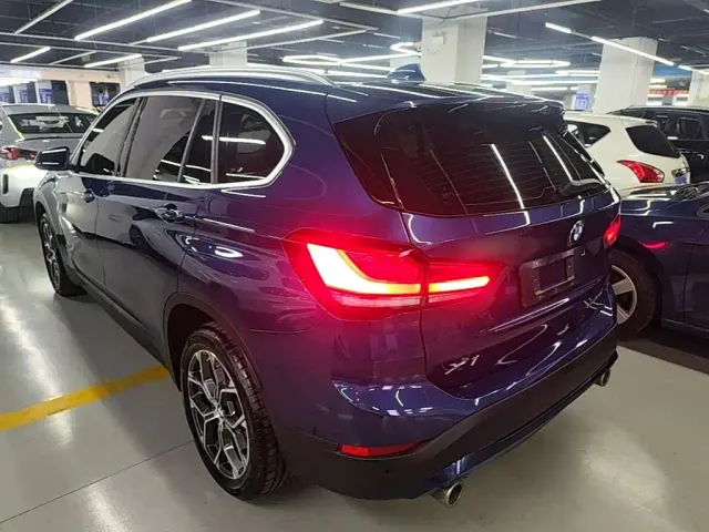 BMW X1 — Фото автомобиля 4