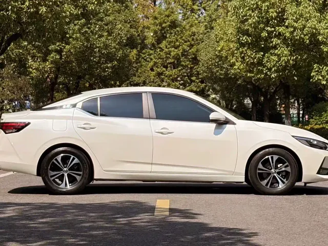 Nissan Sylphy — Фото автомобиля 4