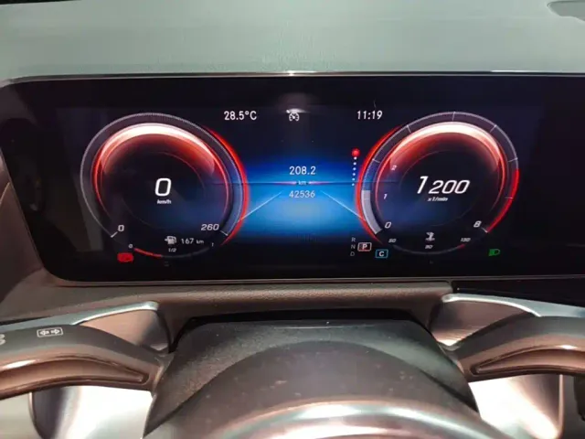 Mercedes-Benz GLB-Class — Фото автомобиля 11