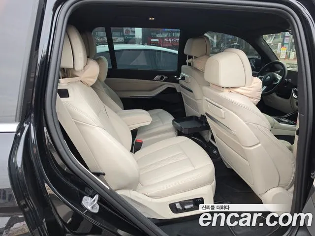 BMW X7 — Фото автомобиля 13