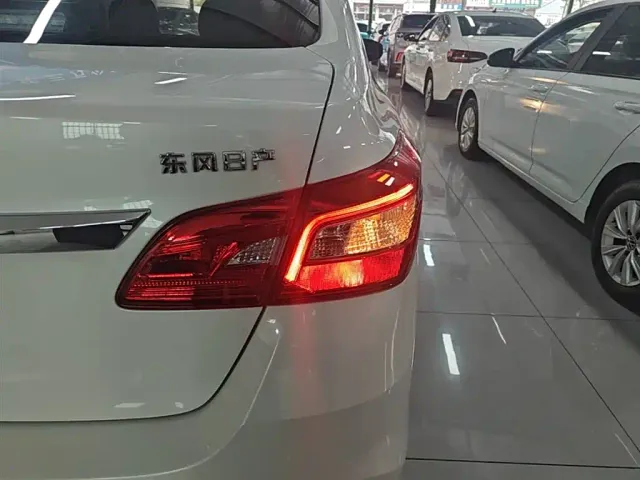 Nissan Sylphy — Фото автомобиля 7