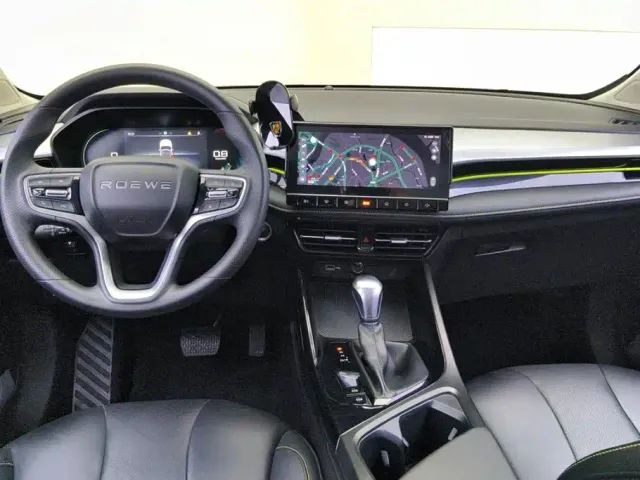 Roewe i5 — Фото автомобиля 12