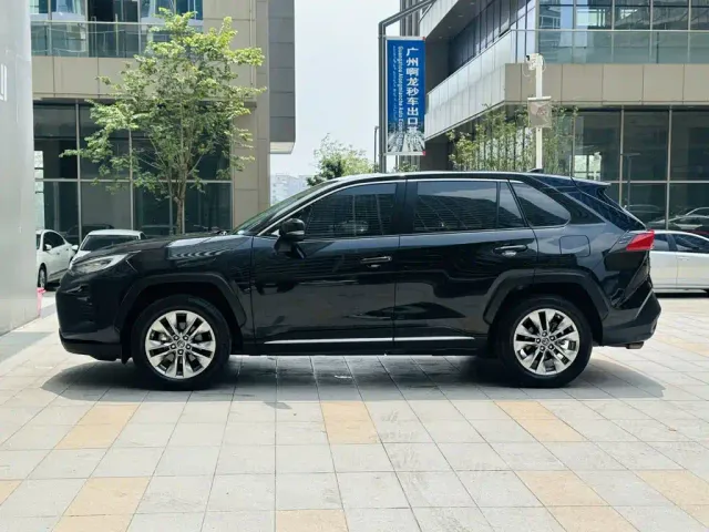 Toyota Wildlander — Фото автомобиля 4