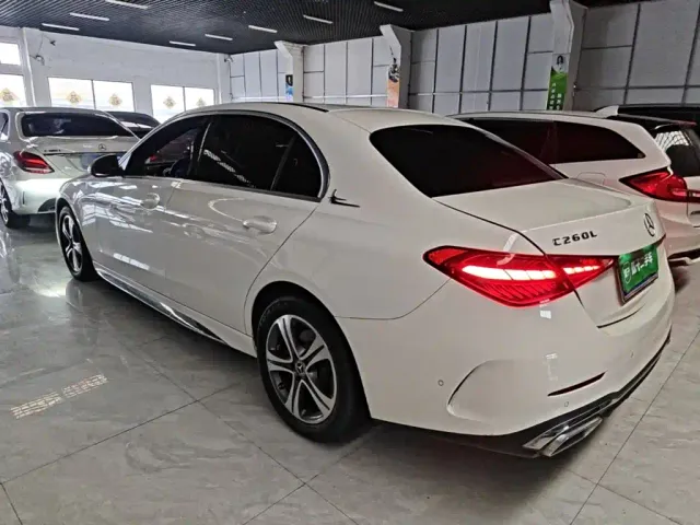 Mercedes-Benz C-Class — Фото автомобиля 4