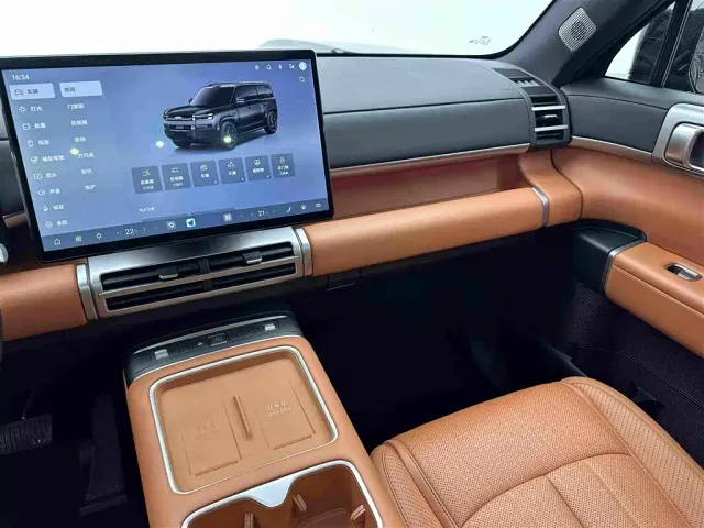 BYD FangChengBao Titanium 7 — Фото автомобиля 15