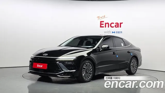 Фотография автомобиля — Hyundai Sonata DN8