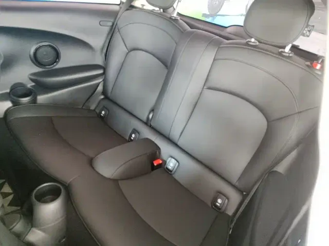 MINI Hatch — Фото автомобиля 16