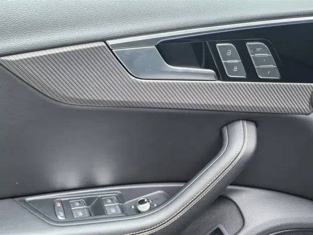 Audi A4L — Фото автомобиля 17