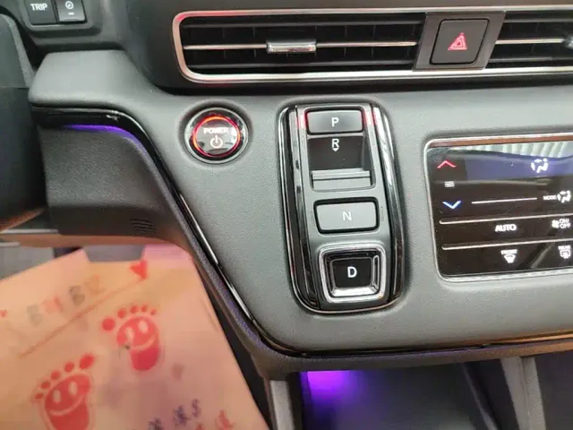 Honda Odyssey — Фото автомобиля 13