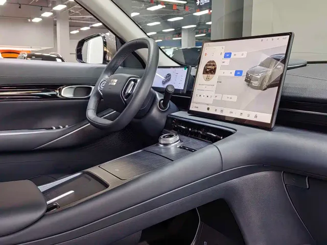 Geely Galaxy E5 — Фото автомобиля 12