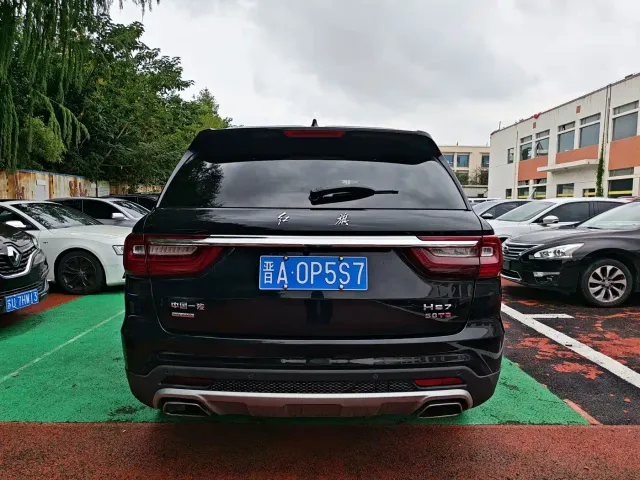 Hongqi HS7 — Фото автомобиля 2