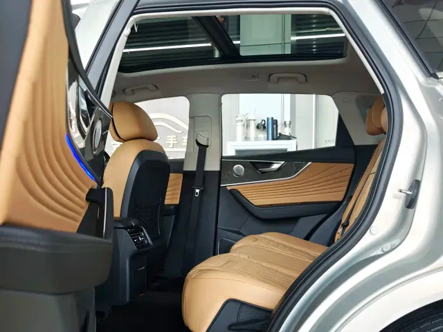 Hongqi HS5 — Фото автомобиля 7