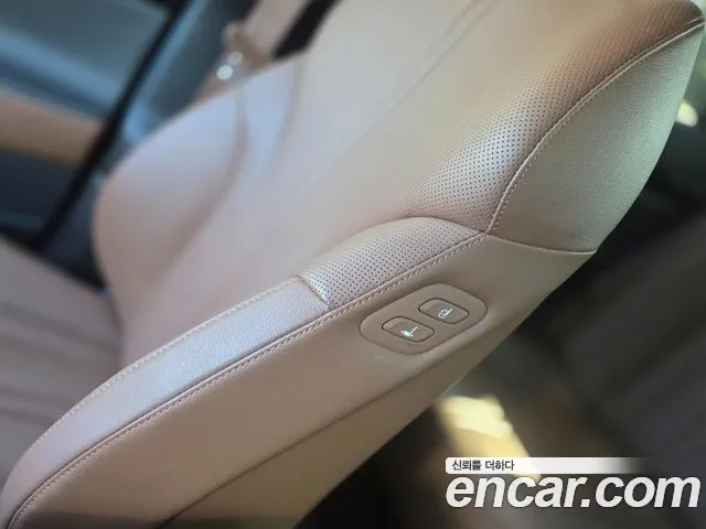 Genesis G80 Бензин 2.5 турбо AWD — Фото автомобиля 11